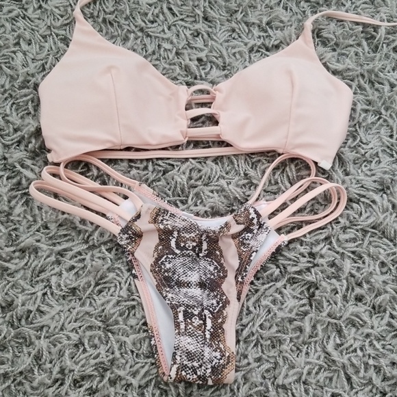 Selling 3 sets of bathing suits - Picture 3 of 6